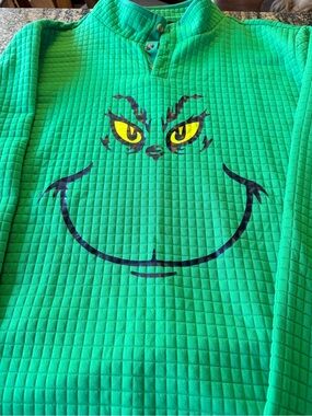 Dr. Seuss Green Grinch Quilted Pullover with Yellow Eyes
